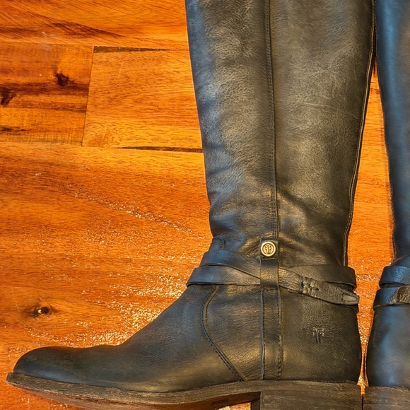 FRYE-Sleek Black Leather Boots - Picture 8 of 14